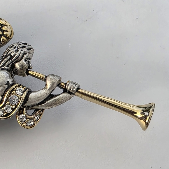 Vintage Angel Blowing Horn Brooch Pin - Picture 4 of 11